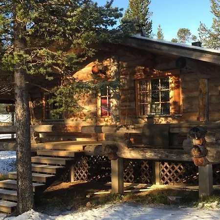 شاليه Arctic Log Cabin ساريسيلكا